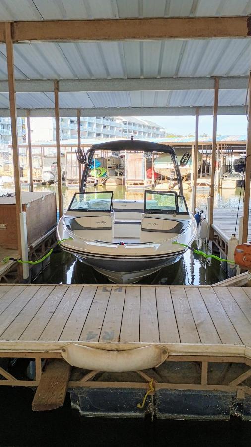 B Lakefront! Remodeled, Boat Slip, Patio Views, Pool, Boat Ramp, Wifi โอเซจบีช ภายนอก รูปภาพ