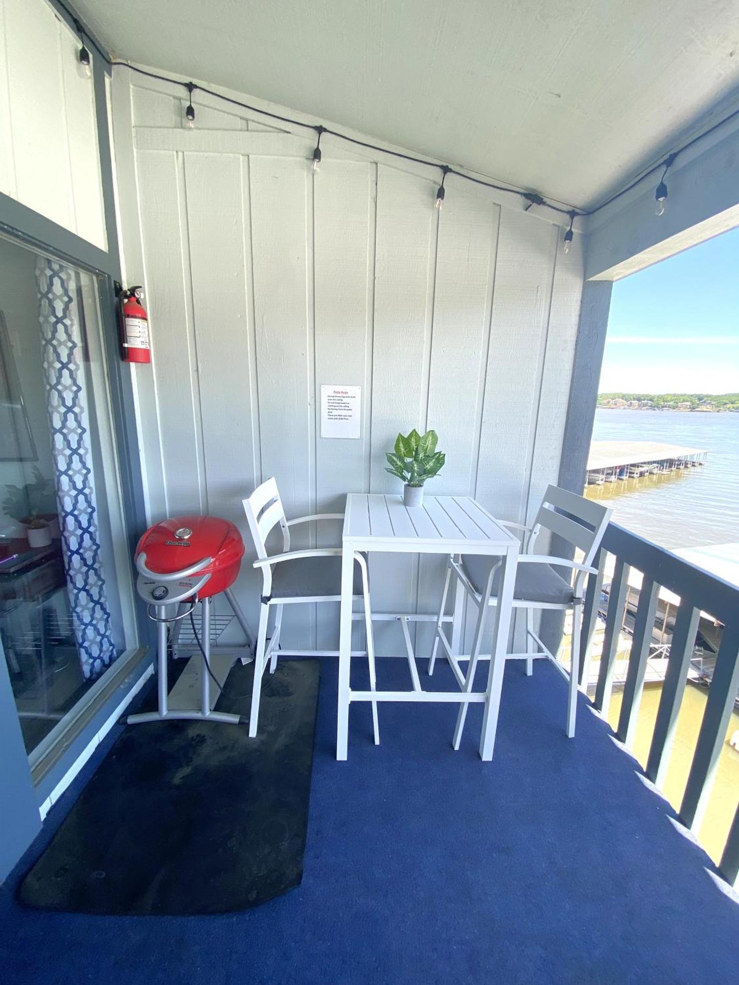 B Lakefront! Remodeled, Boat Slip, Patio Views, Pool, Boat Ramp, Wifi โอเซจบีช ภายนอก รูปภาพ